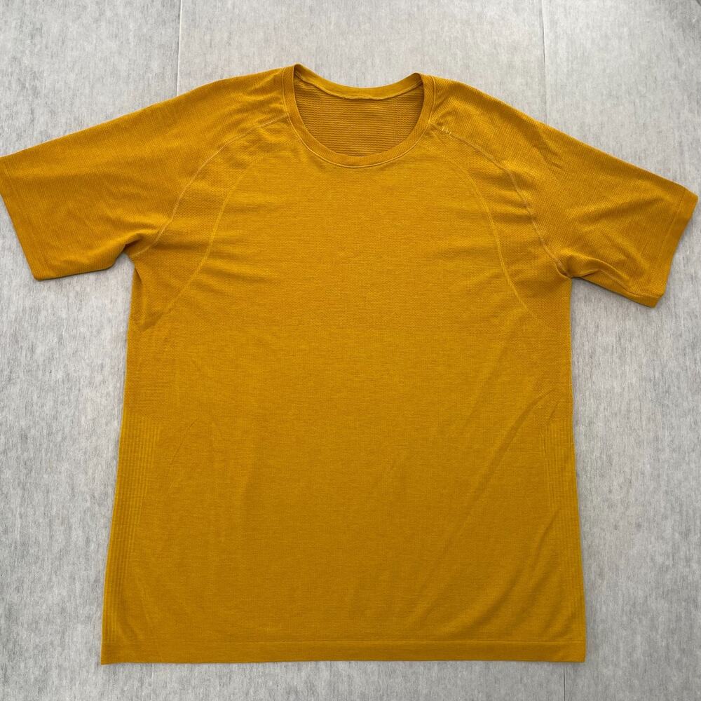 Lululemon Shirt Adult 2XL Yellow Metal Vent Tech Short Sleeve Crew Neck Mens XXL